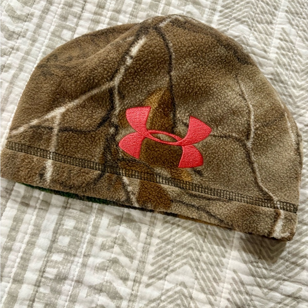 Under Armour Kids' Beanie - Brown Camo with Pink Logo